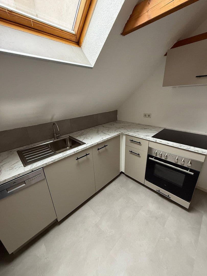 Prenájom bytu 3-izbový 76 m², Neumarkt 9, Lichtenstein/Sachsen, Sasko Prenájom bytu 3-izbový 76 m², Neumarkt 9, Lichtenstein/Sachsen, Sasko