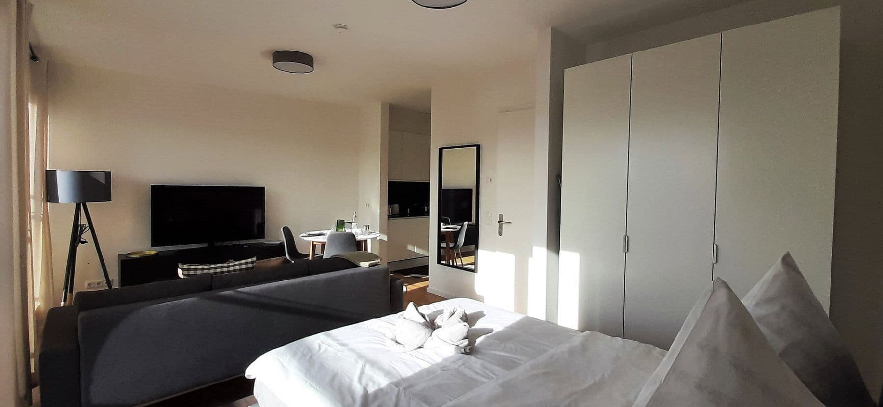 Prenájom bytu 1-izbový 32 m², Berlin, Berlín Prenájom bytu 1-izbový 32 m², Berlin, Berlín