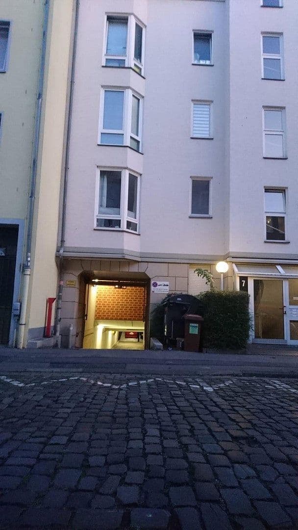 Prenájom bytu 2-izbový 60 m², Lisbethstr. 7, Hannover, Dolné Sasko Prenájom bytu 2-izbový 60 m², Lisbethstr. 7, Hannover, Dolné Sasko