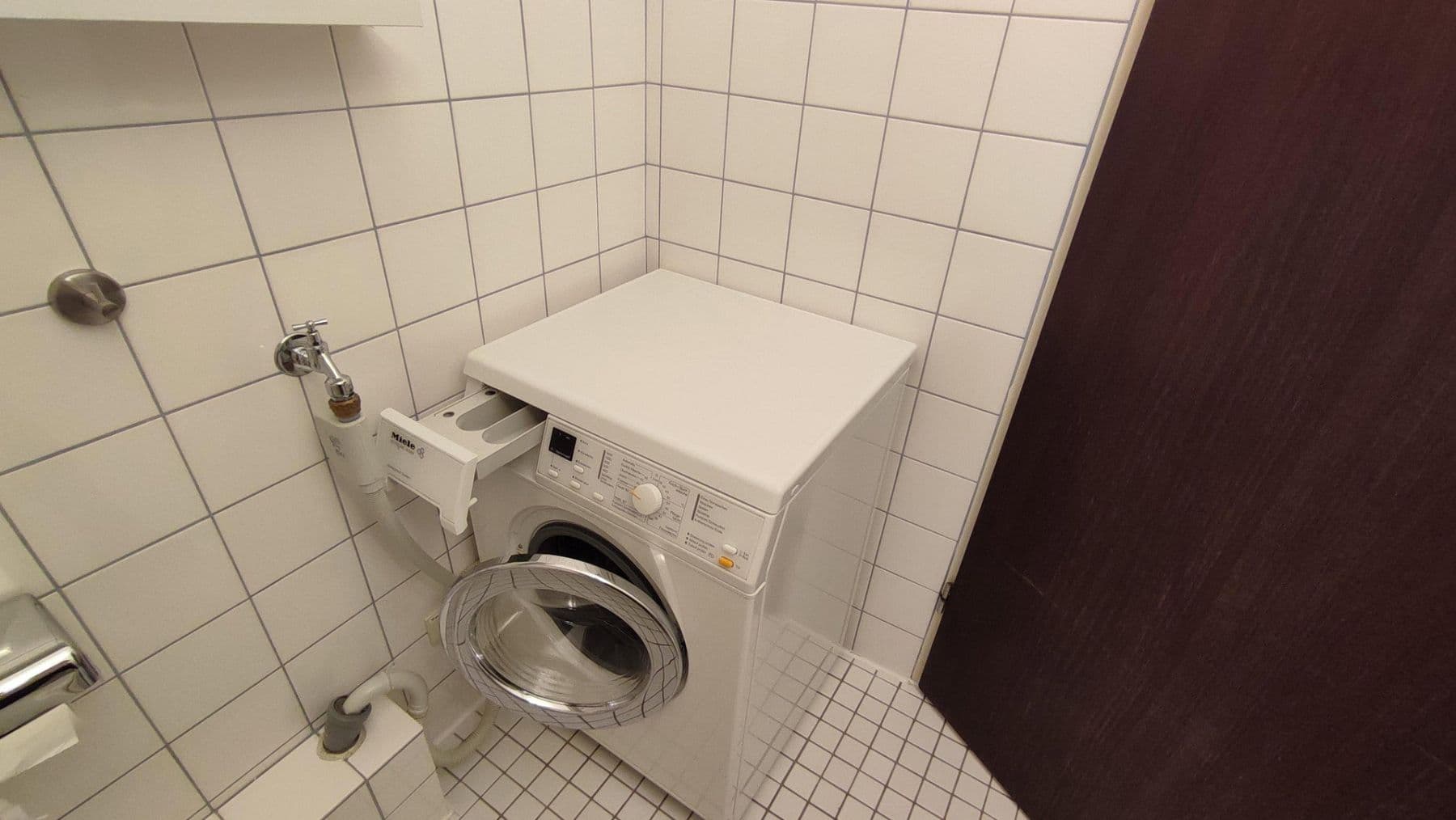 Prenájom bytu 2-izbový 60 m², Lisbethstr. 7, Hannover, Dolné Sasko Prenájom bytu 2-izbový 60 m², Lisbethstr. 7, Hannover, Dolné Sasko