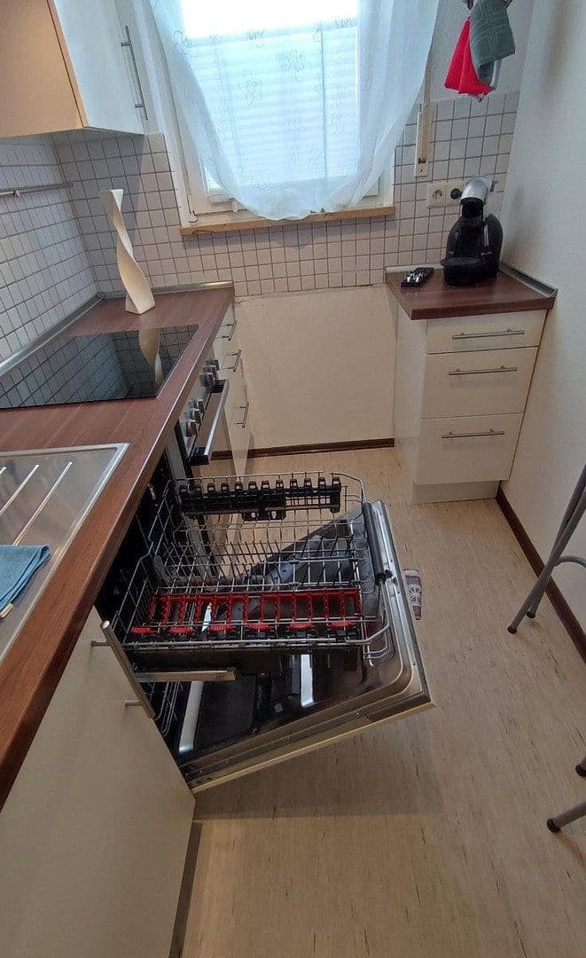 Prenájom bytu 2-izbový 60 m², Lisbethstr. 7, Hannover, Dolné Sasko Prenájom bytu 2-izbový 60 m², Lisbethstr. 7, Hannover, Dolné Sasko