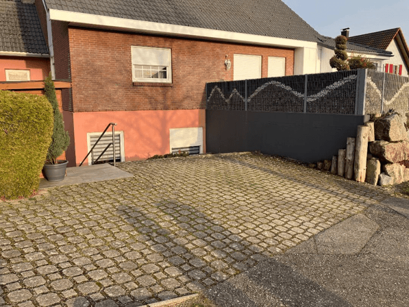 Predaj domu 260 m², pozemek 709 m², Murg, Bádensko-Wurttembersko Predaj domu 260 m², pozemek 709 m², Murg, Bádensko-Wurttembersko