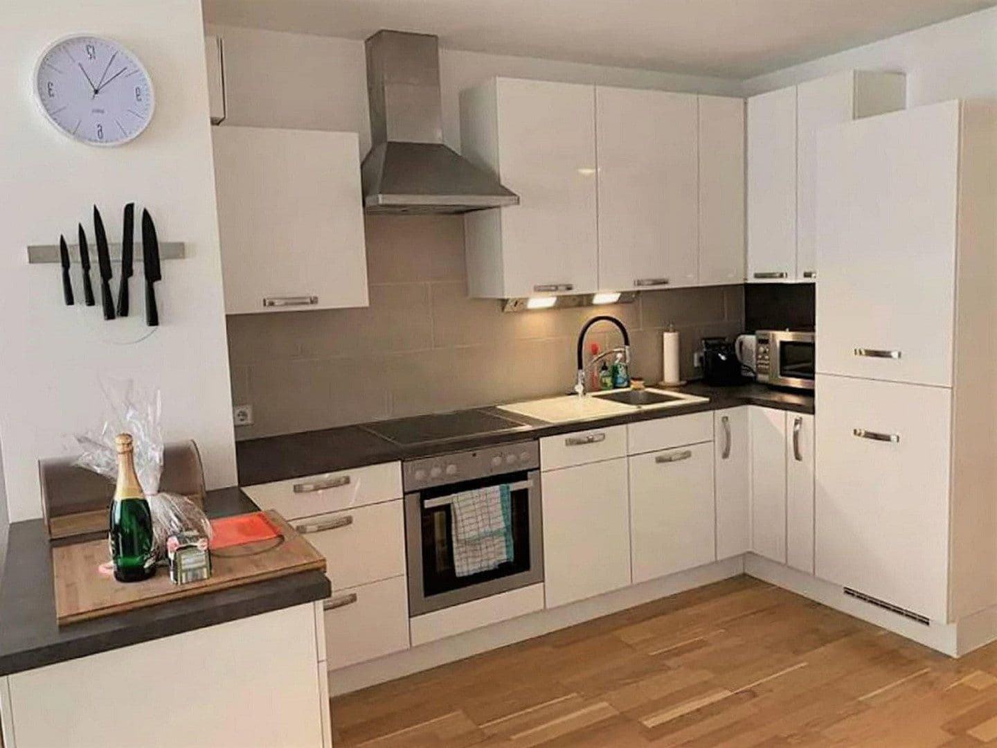 Prenájom bytu 2-izbový 35 m², Linz, Horné Rakúsko Prenájom bytu 2-izbový 35 m², Linz, Horné Rakúsko