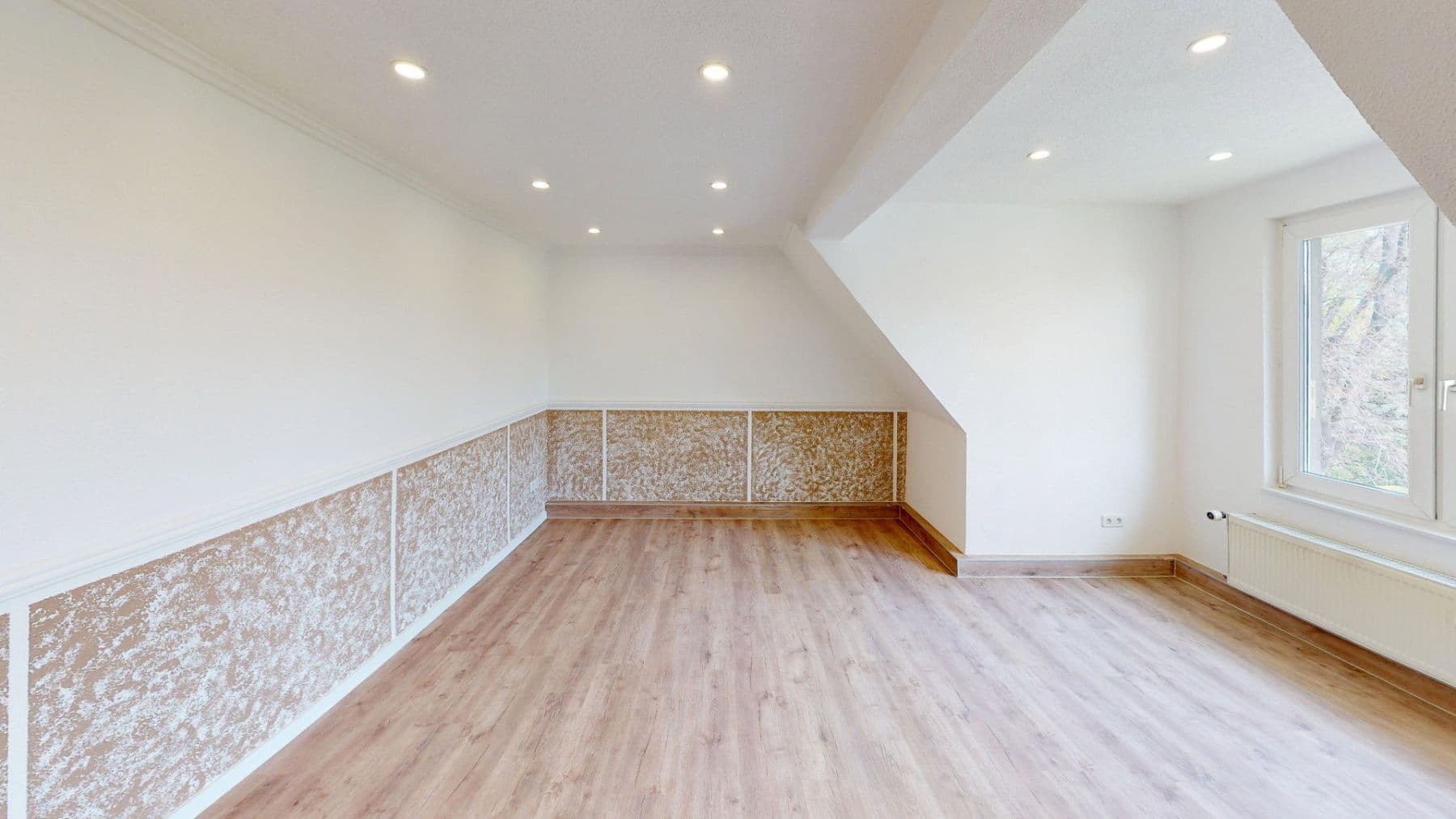 Predaj domu 250 m², pozemek 469 m², Bahnhofstraße 4A, Hohenmölsen, Sasko-Anhaltsko Predaj domu 250 m², pozemek 469 m², Bahnhofstraße 4A, Hohenmölsen, Sasko-Anhaltsko