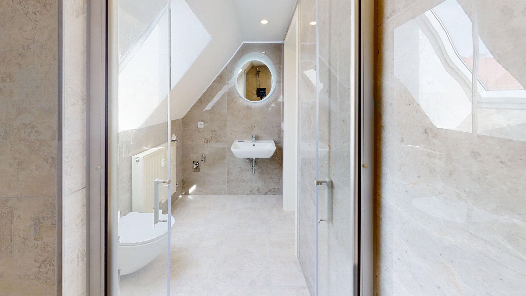 Predaj domu 250 m², pozemek 469 m², Bahnhofstraße 4A, Hohenmölsen, Sasko-Anhaltsko Predaj domu 250 m², pozemek 469 m², Bahnhofstraße 4A, Hohenmölsen, Sasko-Anhaltsko