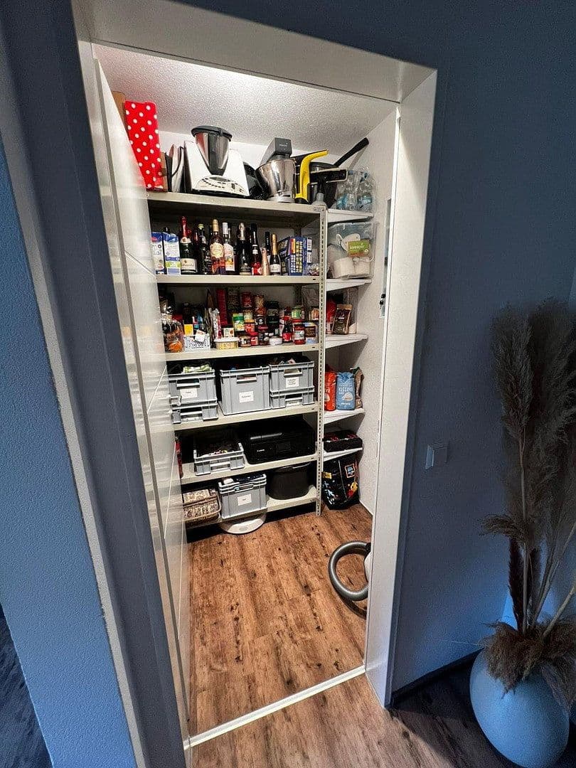 Prenájom bytu 2-izbový 63 m², Tuttlingen, Bádensko-Wurttembersko Prenájom bytu 2-izbový 63 m², Tuttlingen, Bádensko-Wurttembersko