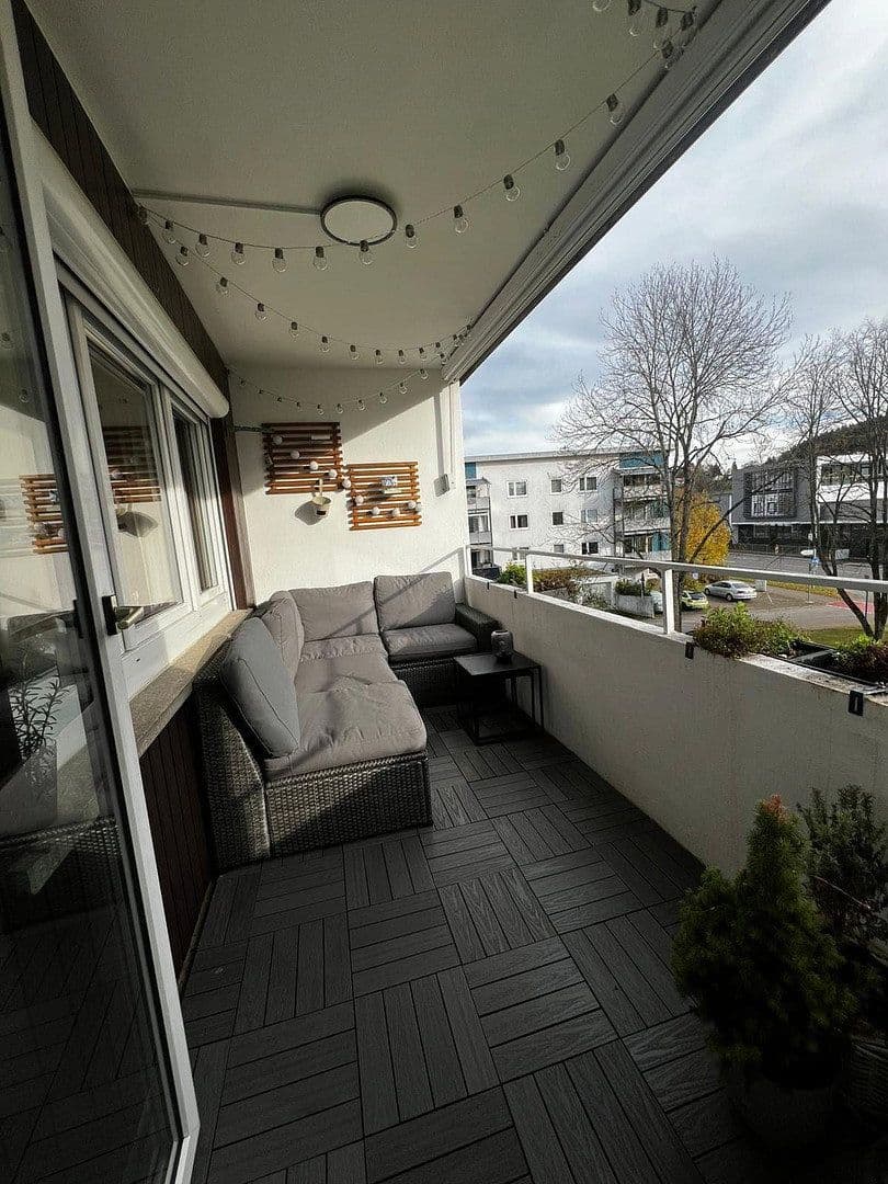 Prenájom bytu 2-izbový 63 m², Tuttlingen, Bádensko-Wurttembersko Prenájom bytu 2-izbový 63 m², Tuttlingen, Bádensko-Wurttembersko