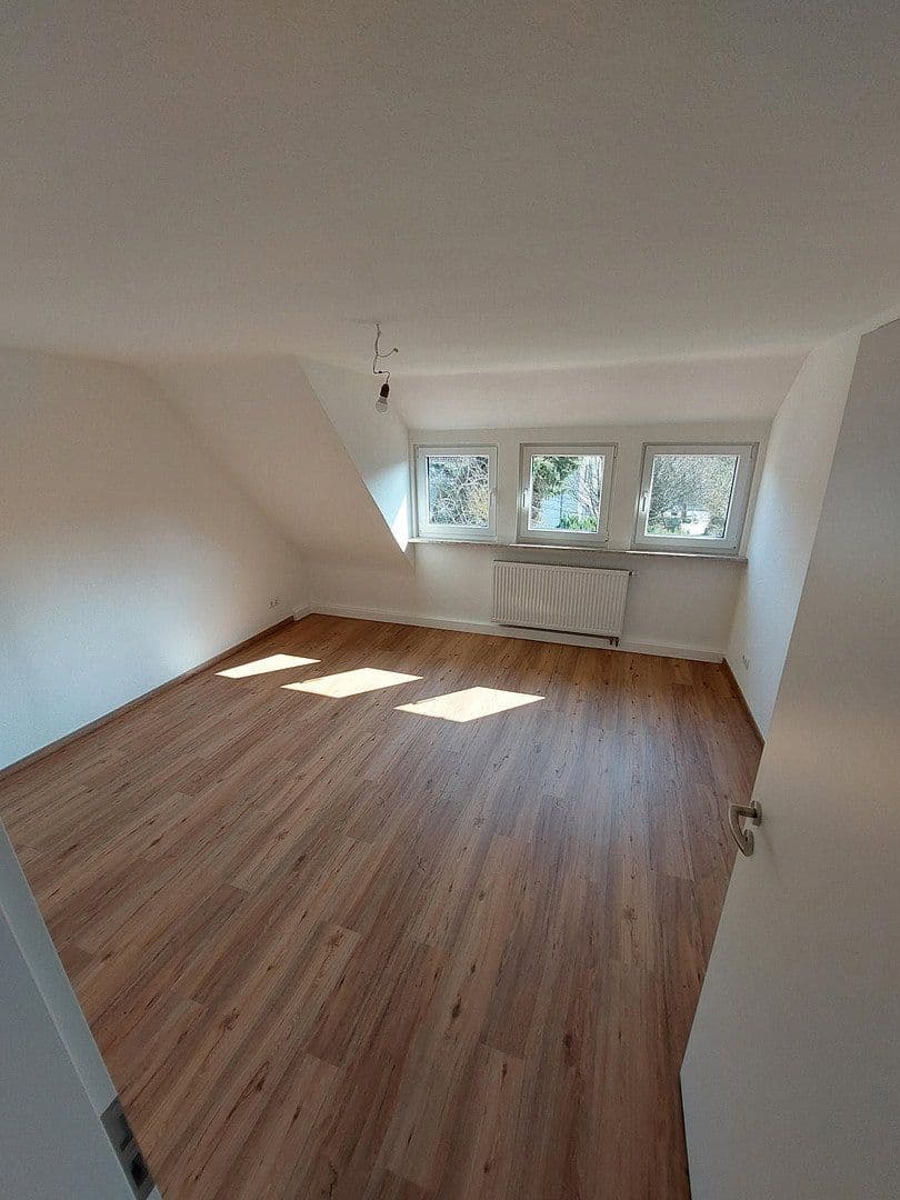 Prenájom bytu 3-izbový 57 m², Sarstedt, Dolné Sasko Prenájom bytu 3-izbový 57 m², Sarstedt, Dolné Sasko