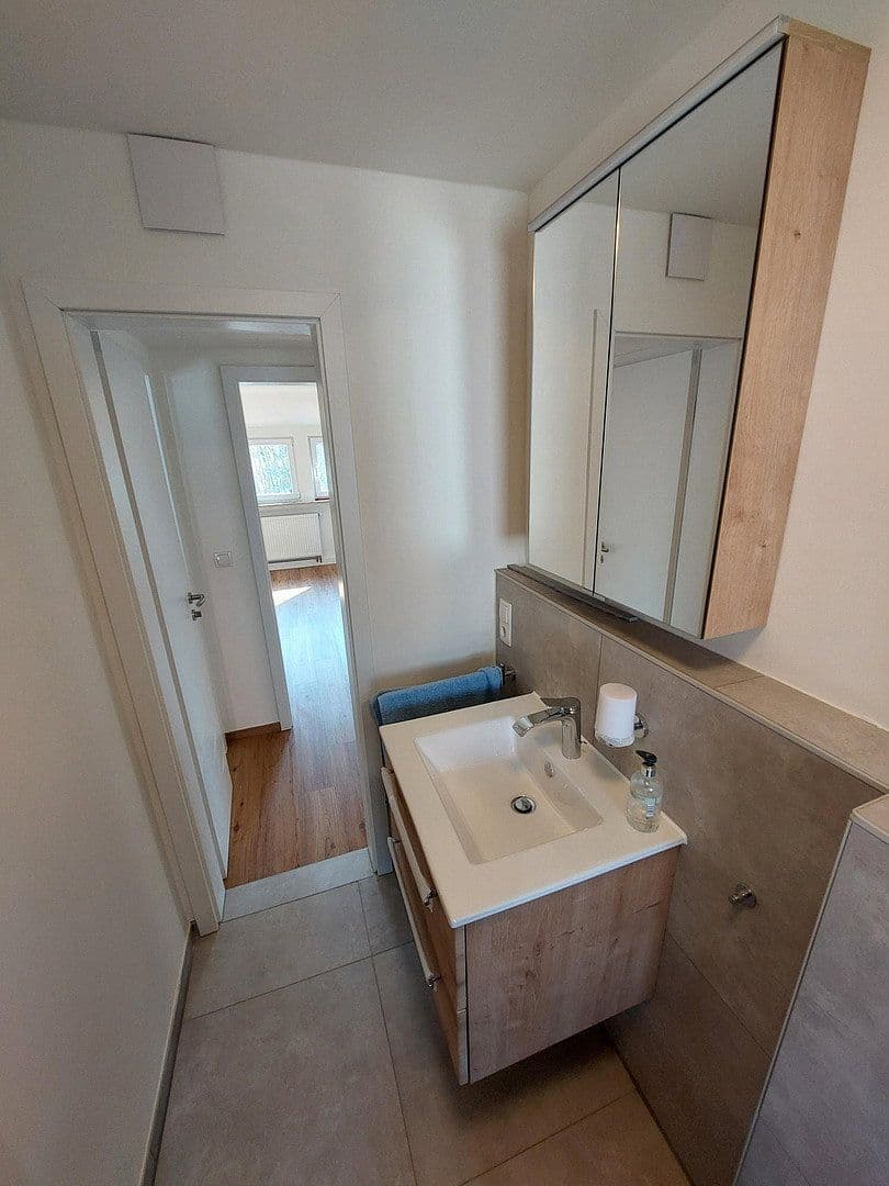 Prenájom bytu 3-izbový 57 m², Sarstedt, Dolné Sasko Prenájom bytu 3-izbový 57 m², Sarstedt, Dolné Sasko