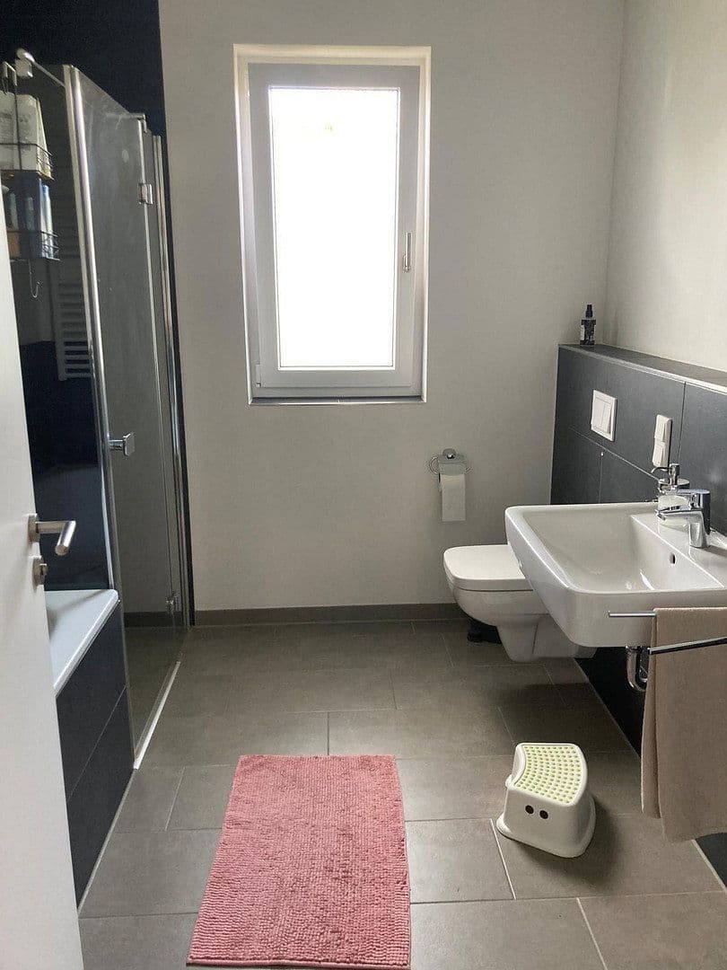 Prenájom bytu 3-izbový 105 m², Bocholt, Severné Porýnie - Westfálsko Prenájom bytu 3-izbový 105 m², Bocholt, Severné Porýnie - Westfálsko