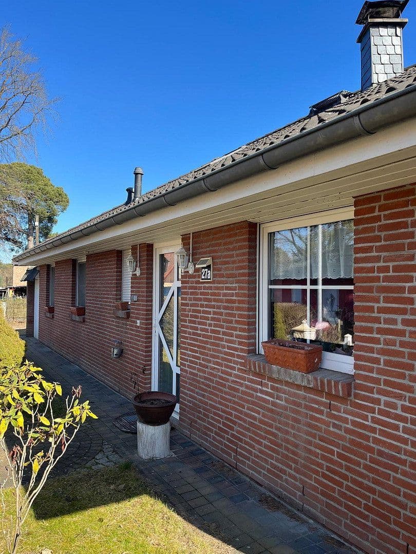 Predaj domu 104 m², pozemek 840 m², Ziegeleier Strasse 27a, Königs Wusterhausen, Brandenbursko Predaj domu 104 m², pozemek 840 m², Ziegeleier Strasse 27a, Königs Wusterhausen, Brandenbursko