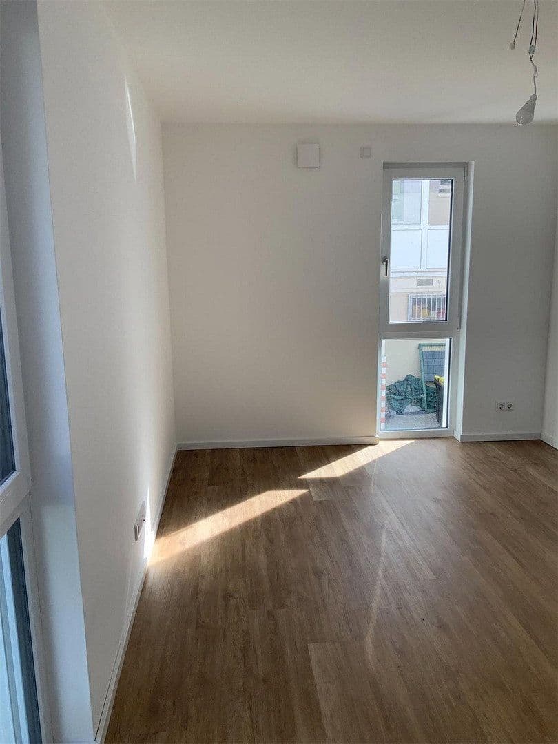 Prenájom bytu 4-izbový 118 m², Goerdelerstraße 33, Offenbach, Hesensko Prenájom bytu 4-izbový 118 m², Goerdelerstraße 33, Offenbach, Hesensko