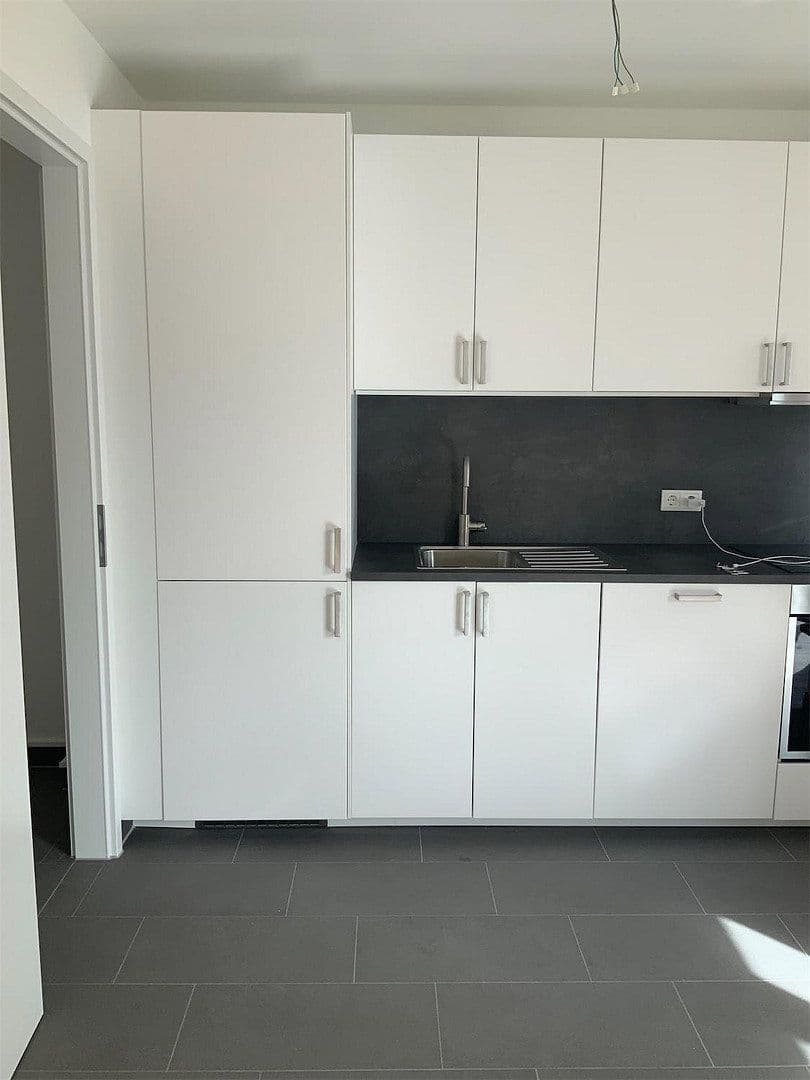 Prenájom bytu 4-izbový 118 m², Goerdelerstraße 33, Offenbach, Hesensko Prenájom bytu 4-izbový 118 m², Goerdelerstraße 33, Offenbach, Hesensko