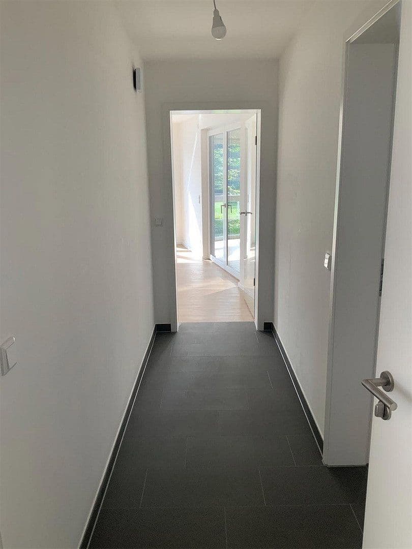 Prenájom bytu 4-izbový 118 m², Goerdelerstraße 33, Offenbach, Hesensko Prenájom bytu 4-izbový 118 m², Goerdelerstraße 33, Offenbach, Hesensko