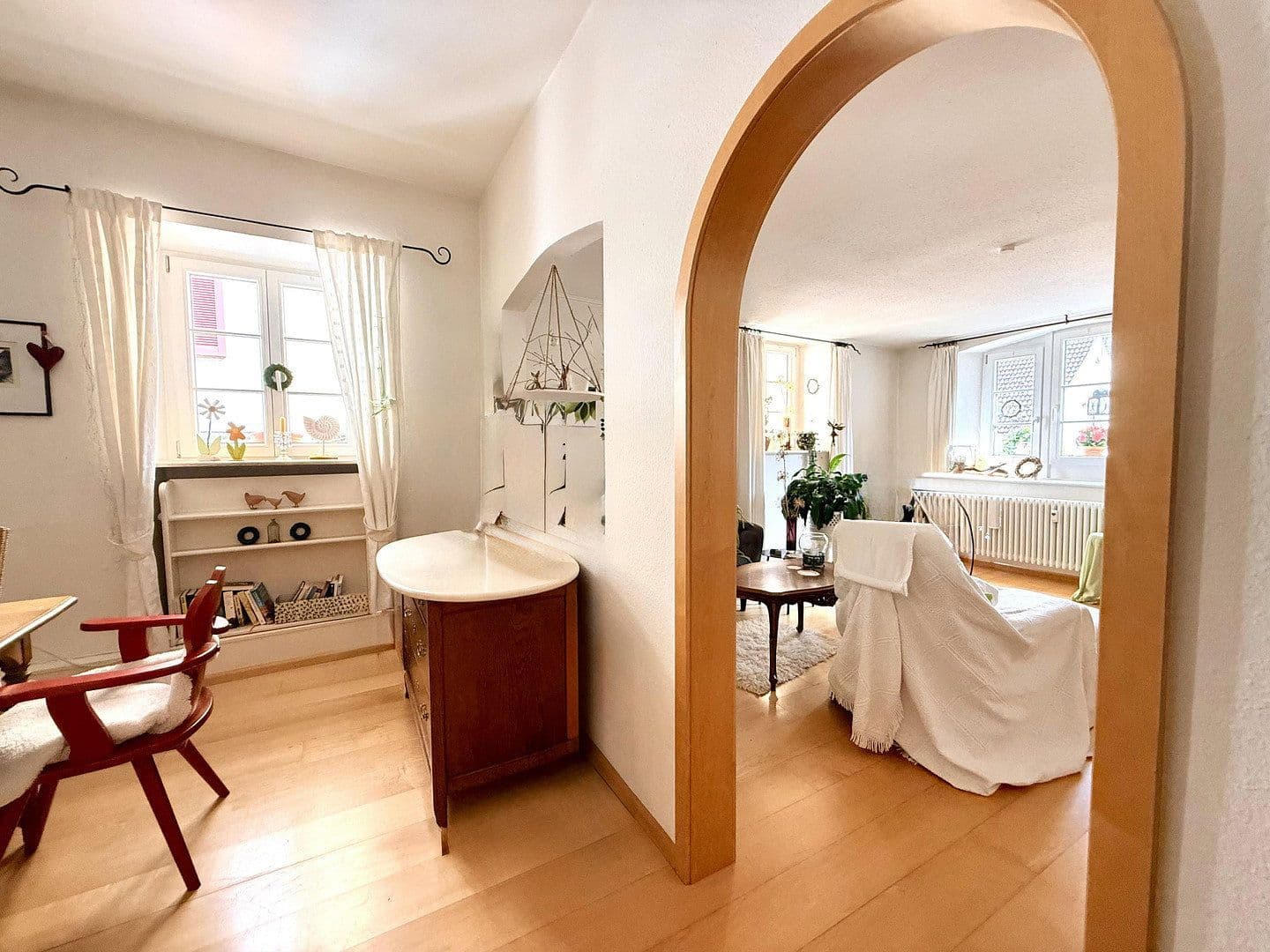 Prenájom bytu 4-izbový 121 m², Staufen im Breisgau, Bádensko-Wurttembersko Prenájom bytu 4-izbový 121 m², Staufen im Breisgau, Bádensko-Wurttembersko