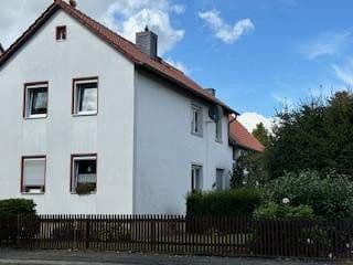 Prenájom bytu 4-izbový 137 m², Hauptstr. 34, Helmstedt, Dolné Sasko Prenájom bytu 4-izbový 137 m², Hauptstr. 34, Helmstedt, Dolné Sasko