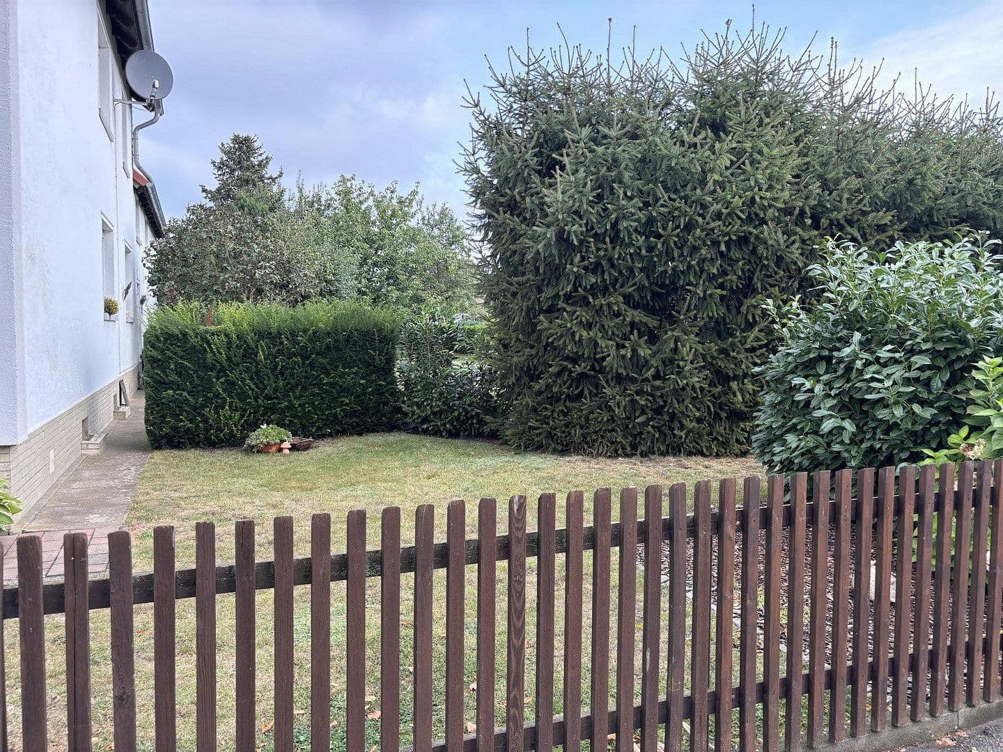 Prenájom bytu 4-izbový 137 m², Hauptstr. 34, Helmstedt, Dolné Sasko Prenájom bytu 4-izbový 137 m², Hauptstr. 34, Helmstedt, Dolné Sasko