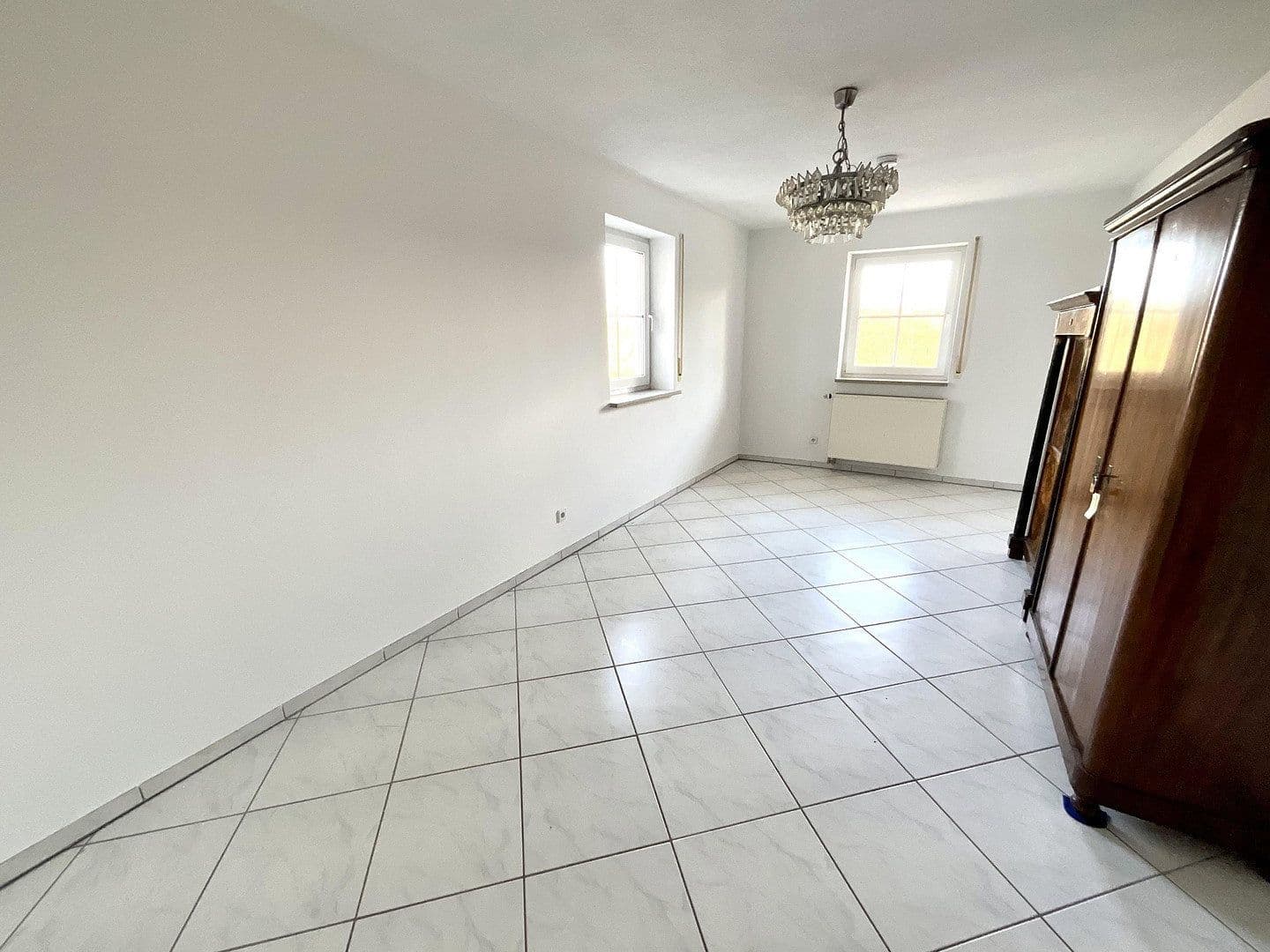 Predaj domu 217 m², pozemek 8.197 m², Langenzenn, Bavorsko Predaj domu 217 m², pozemek 8.197 m², Langenzenn, Bavorsko