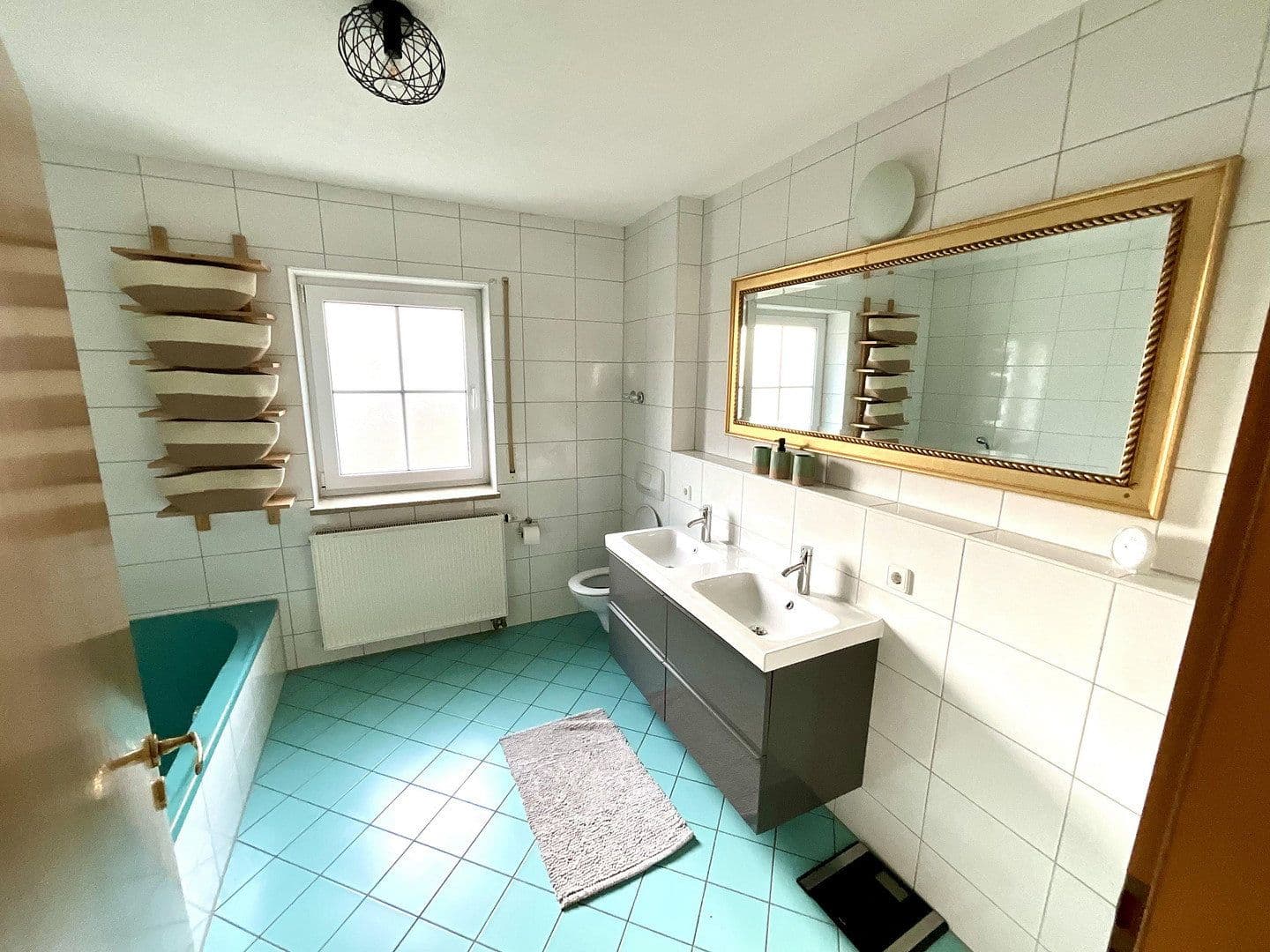 Predaj domu 217 m², pozemek 8.197 m², Langenzenn, Bavorsko Predaj domu 217 m², pozemek 8.197 m², Langenzenn, Bavorsko