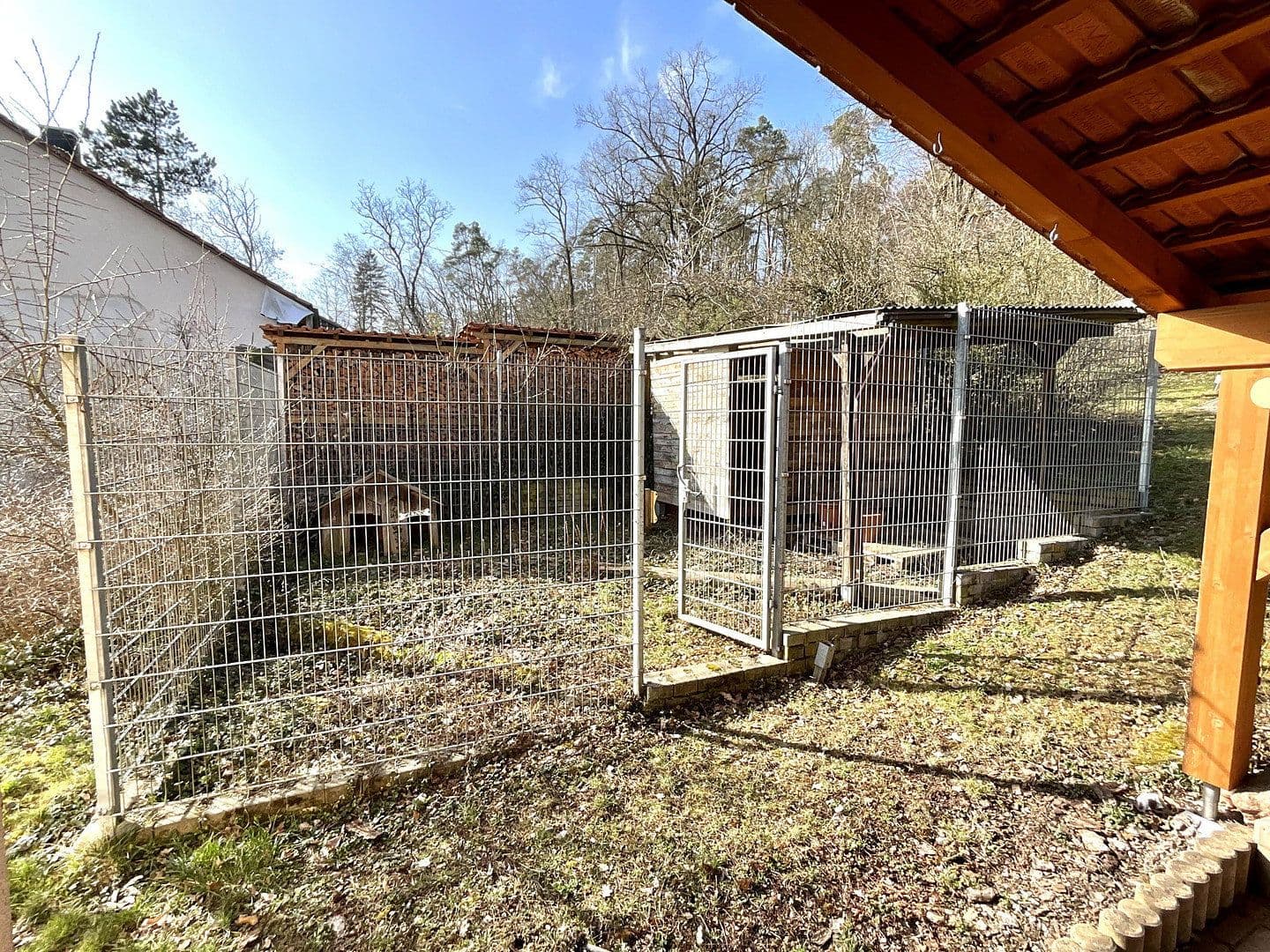 Predaj domu 217 m², pozemek 8.197 m², Langenzenn, Bavorsko Predaj domu 217 m², pozemek 8.197 m², Langenzenn, Bavorsko