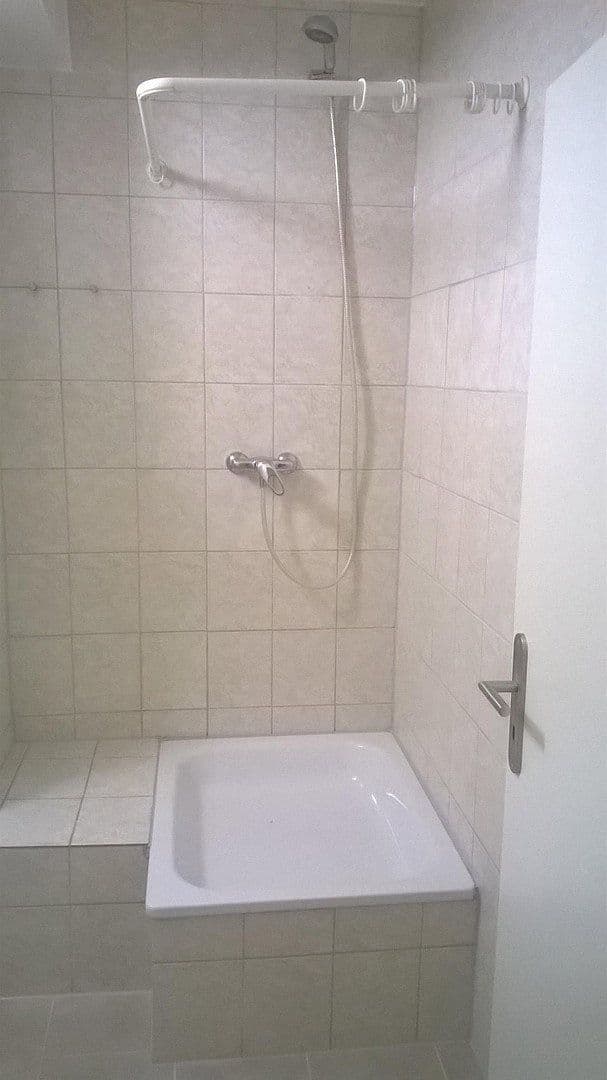 Prenájom bytu 3-izbový 70 m², Mainz, Porýnie-Falcko Prenájom bytu 3-izbový 70 m², Mainz, Porýnie-Falcko