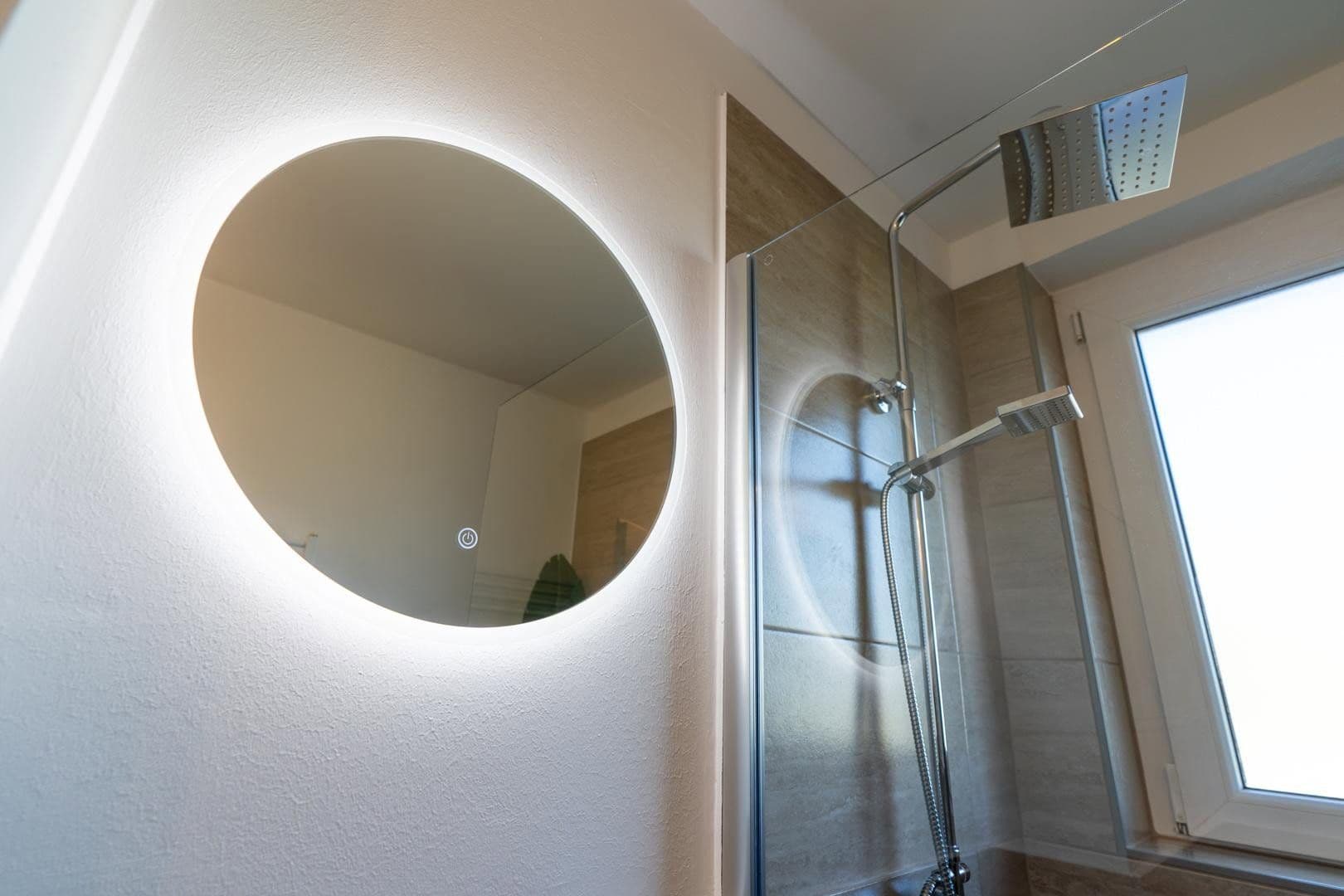 Prenájom bytu 1-izbový 25 m², Kleingmainer Gasse, Salzburg, Salzbursko Prenájom bytu 1-izbový 25 m², Kleingmainer Gasse, Salzburg, Salzbursko