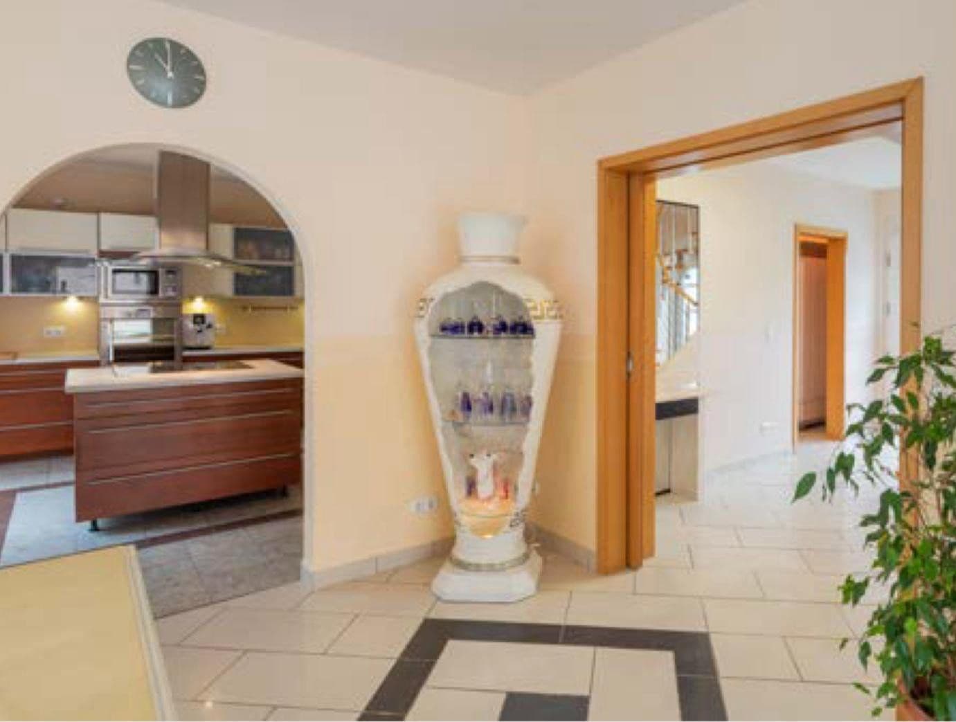 Predaj domu 152 m², pozemek 2.040 m², Mühlenbecker Land, Brandenbursko Predaj domu 152 m², pozemek 2.040 m², Mühlenbecker Land, Brandenbursko