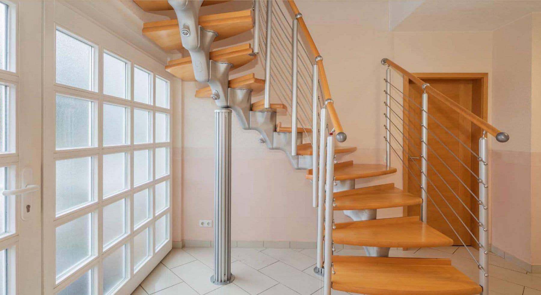 Predaj domu 152 m², pozemek 2.040 m², Mühlenbecker Land, Brandenbursko Predaj domu 152 m², pozemek 2.040 m², Mühlenbecker Land, Brandenbursko