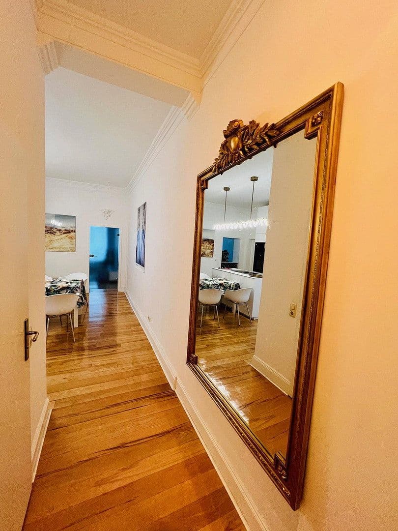 Prenájom bytu 3-izbový 89 m², Lindenstraße 86, Köln, Severné Porýnie - Westfálsko Prenájom bytu 3-izbový 89 m², Lindenstraße 86, Köln, Severné Porýnie - Westfálsko