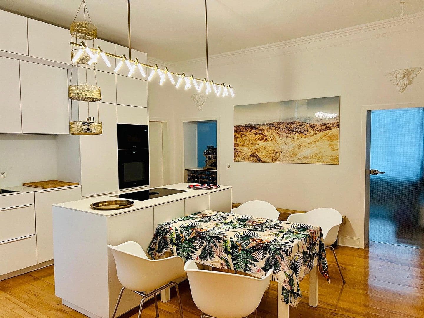 Prenájom bytu 3-izbový 89 m², Lindenstraße 86, Köln, Severné Porýnie - Westfálsko Prenájom bytu 3-izbový 89 m², Lindenstraße 86, Köln, Severné Porýnie - Westfálsko