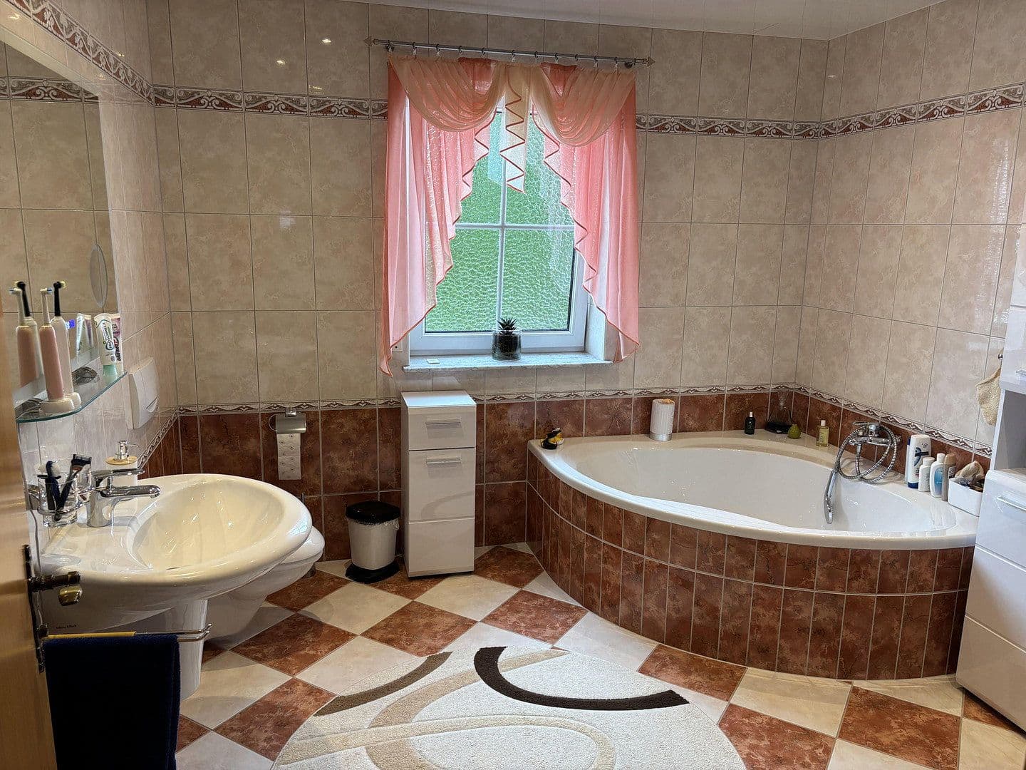 Predaj domu 235 m², pozemek 363 m², Dorsheim, Porýnie-Falcko Predaj domu 235 m², pozemek 363 m², Dorsheim, Porýnie-Falcko