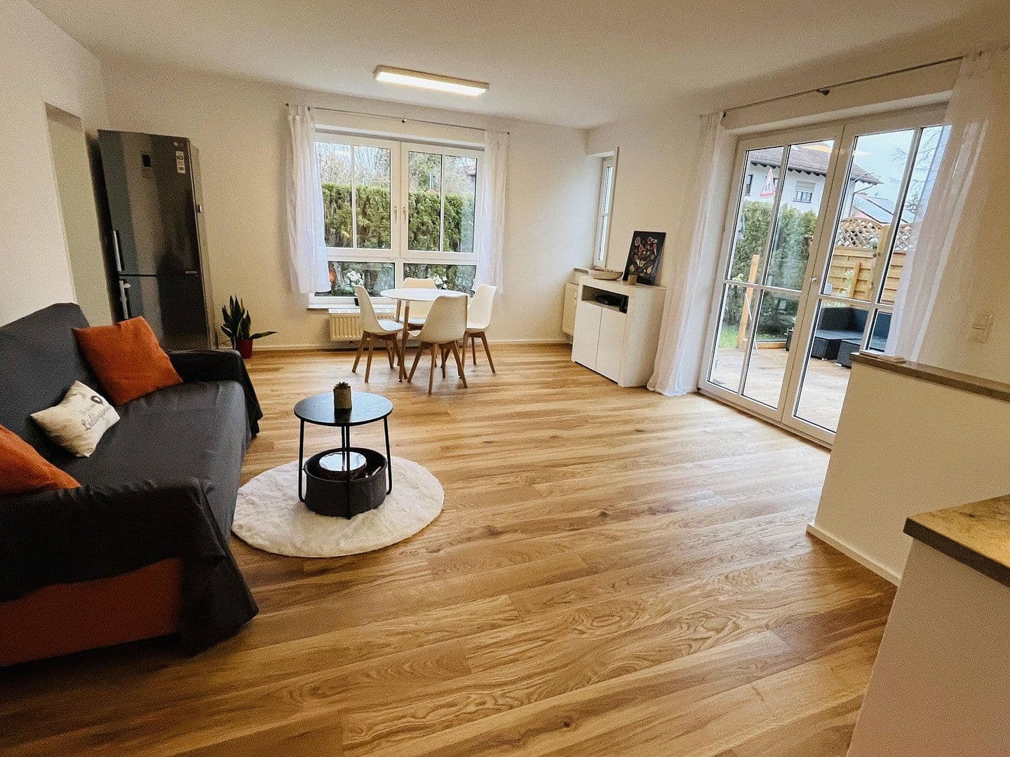 Prenájom bytu 3-izbový 105 m², Gilching, Bavorsko Prenájom bytu 3-izbový 105 m², Gilching, Bavorsko