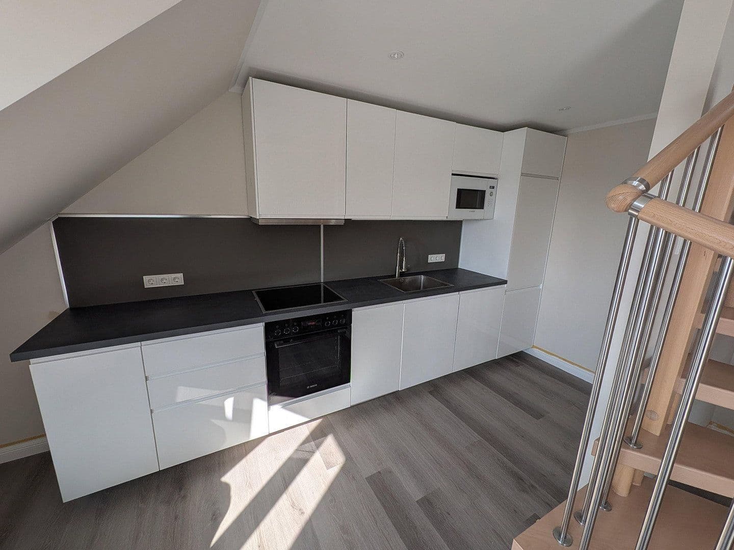 Prenájom bytu 4-izbový 108 m², Schmidtstraße 8, Rüdesheim am Rhein, Hesensko Prenájom bytu 4-izbový 108 m², Schmidtstraße 8, Rüdesheim am Rhein, Hesensko