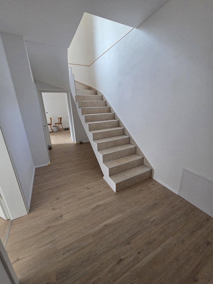 Prenájom domu 140 m², pozemek 3.000 m², Eibenberger Str 25A, Burkhardtsdorf, Sasko Prenájom domu 140 m², pozemek 3.000 m², Eibenberger Str 25A, Burkhardtsdorf, Sasko