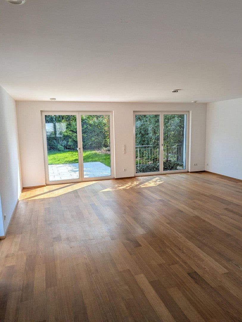 Prenájom domu 189 m², pozemek 343 m², Im Brünnel 26A, Hirschberg an der Bergstraße, Bádensko-Wurttembersko Prenájom domu 189 m², pozemek 343 m², Im Brünnel 26A, Hirschberg an der Bergstraße, Bádensko-Wurttembersko