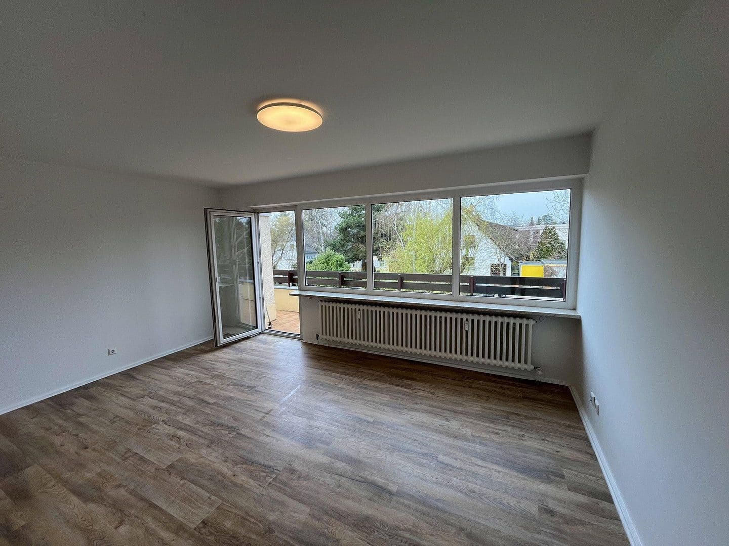 Predaj bytu 3-izbový 80 m², Dahlemer Weg 93, Berlin, Berlín Predaj bytu 3-izbový 80 m², Dahlemer Weg 93, Berlin, Berlín