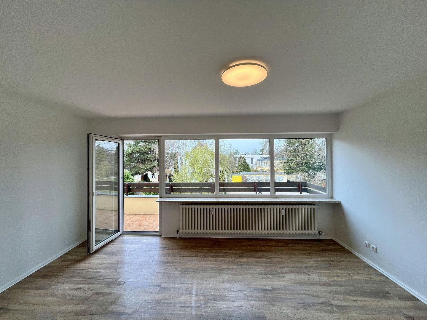 Predaj bytu 3-izbový 80 m², Dahlemer Weg 93, Berlin, Berlín Predaj bytu 3-izbový 80 m², Dahlemer Weg 93, Berlin, Berlín