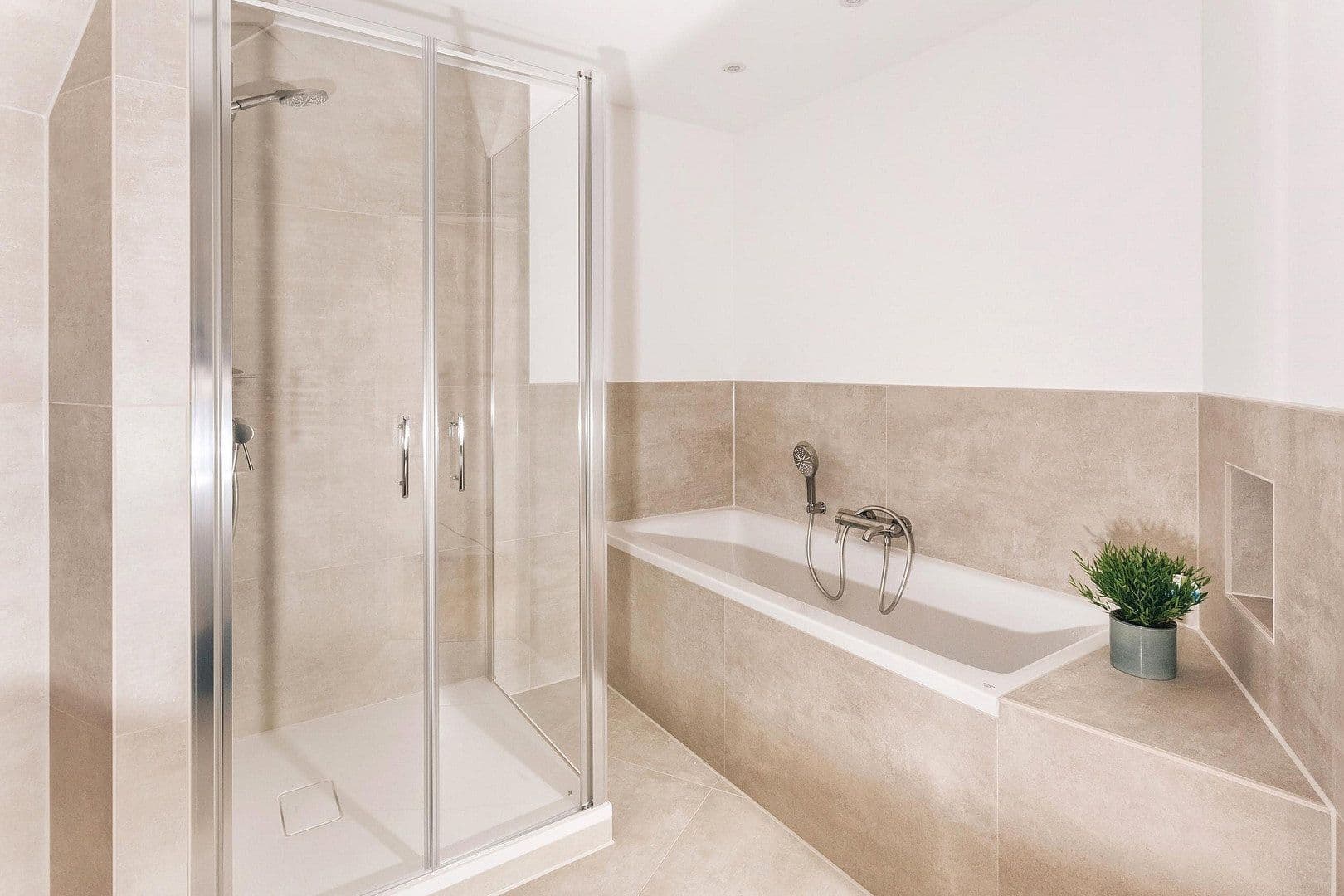 Predaj bytu 2-izbový 71 m², Meußlitzer Straße, Dresden, Sasko Predaj bytu 2-izbový 71 m², Meußlitzer Straße, Dresden, Sasko