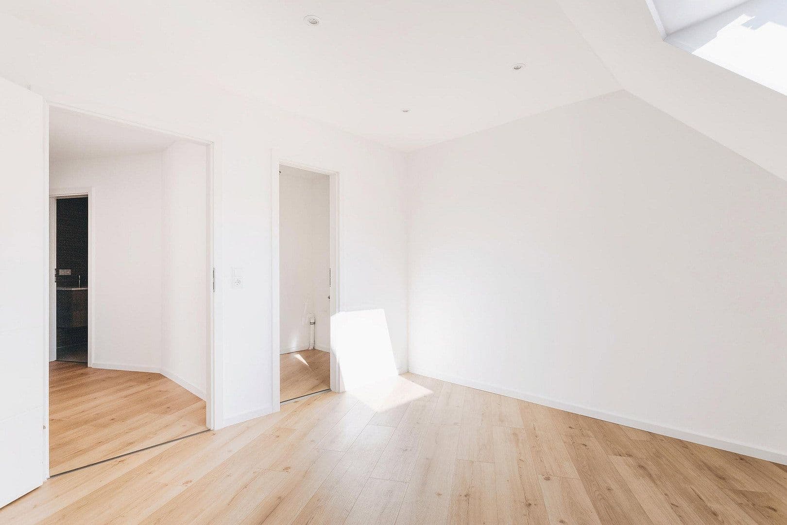 Predaj bytu 2-izbový 71 m², Meußlitzer Straße, Dresden, Sasko Predaj bytu 2-izbový 71 m², Meußlitzer Straße, Dresden, Sasko