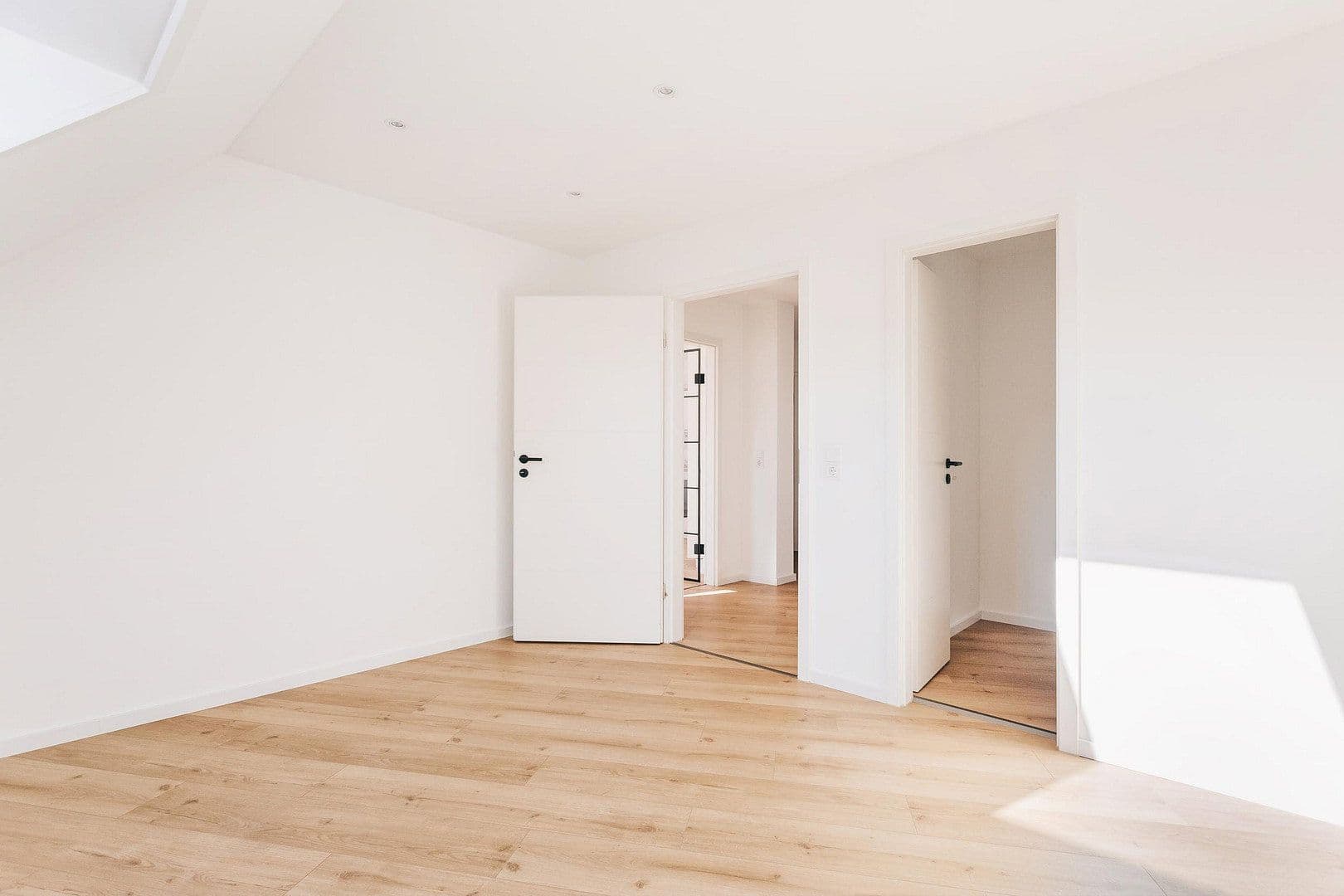 Predaj bytu 2-izbový 71 m², Meußlitzer Straße, Dresden, Sasko Predaj bytu 2-izbový 71 m², Meußlitzer Straße, Dresden, Sasko