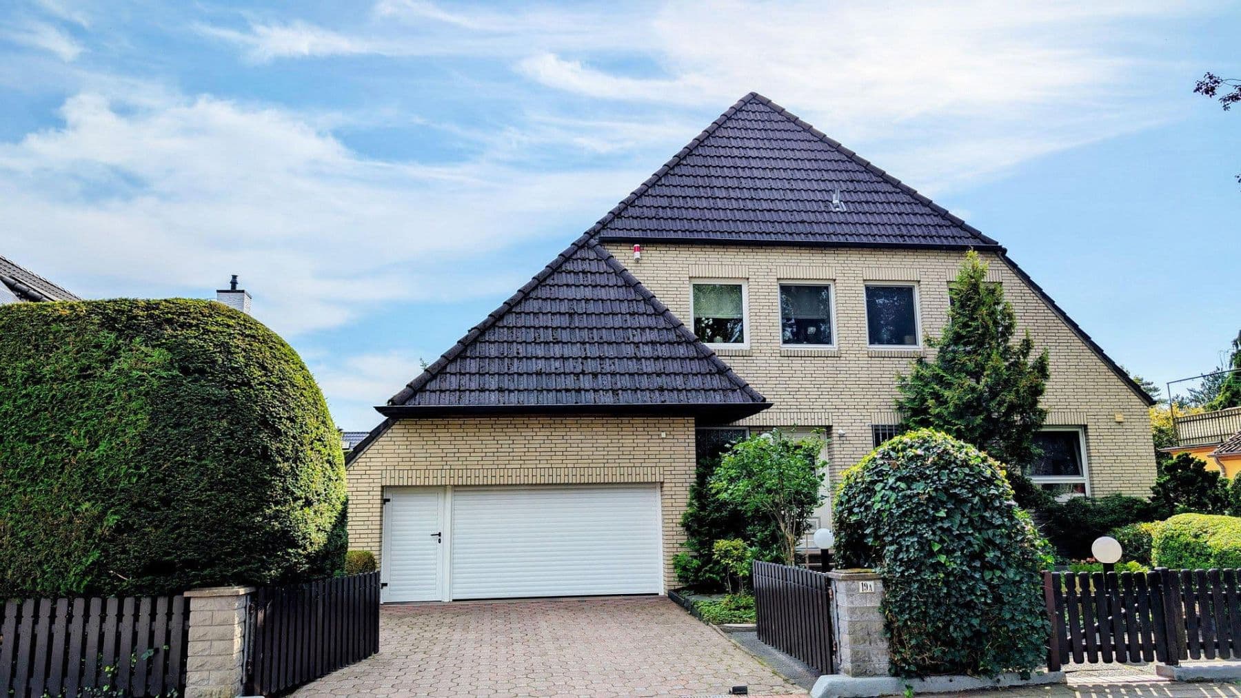 Predaj domu 295 m², pozemek 1.070 m², Bremen, Brémy Predaj domu 295 m², pozemek 1.070 m², Bremen, Brémy