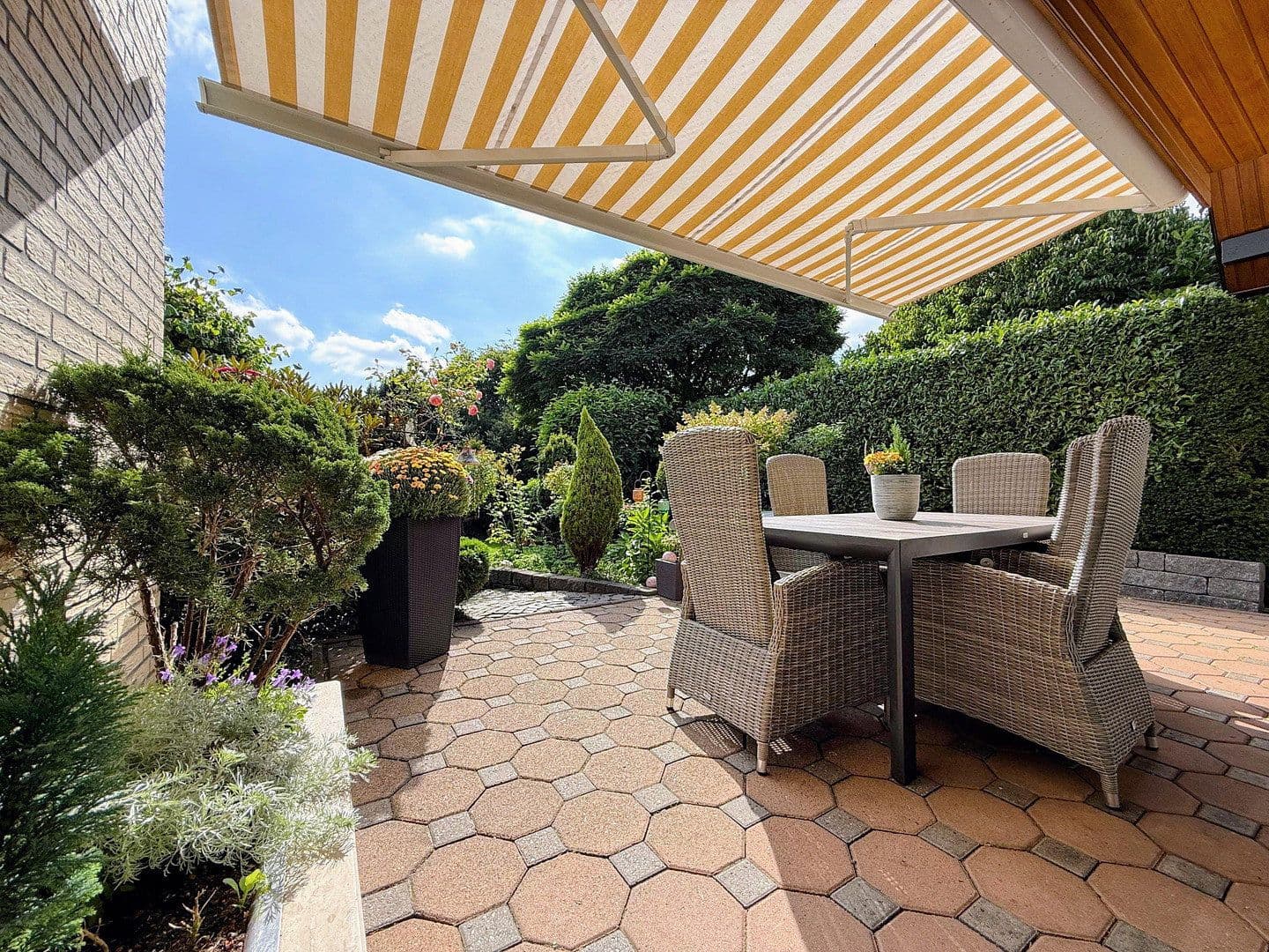 Predaj domu 295 m², pozemek 1.070 m², Bremen, Brémy Predaj domu 295 m², pozemek 1.070 m², Bremen, Brémy