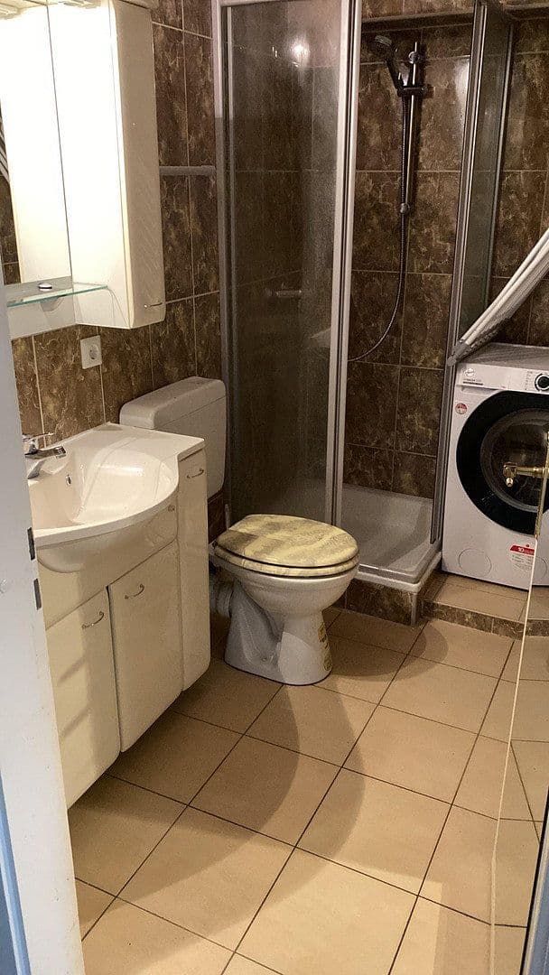 Prenájom bytu 1-izbový 30 m², Rosenbergstraße 44, Heilbronn, Bádensko-Wurttembersko Prenájom bytu 1-izbový 30 m², Rosenbergstraße 44, Heilbronn, Bádensko-Wurttembersko