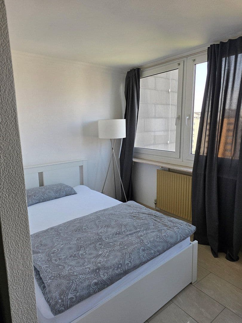 Prenájom bytu 1-izbový 30 m², Rosenbergstraße 44, Heilbronn, Bádensko-Wurttembersko Prenájom bytu 1-izbový 30 m², Rosenbergstraße 44, Heilbronn, Bádensko-Wurttembersko