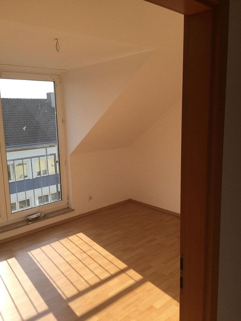 Predaj bytu 3-izbový 87 m², Jahnstr. 10, Heiligenhaus, Severné Porýnie - Westfálsko Predaj bytu 3-izbový 87 m², Jahnstr. 10, Heiligenhaus, Severné Porýnie - Westfálsko