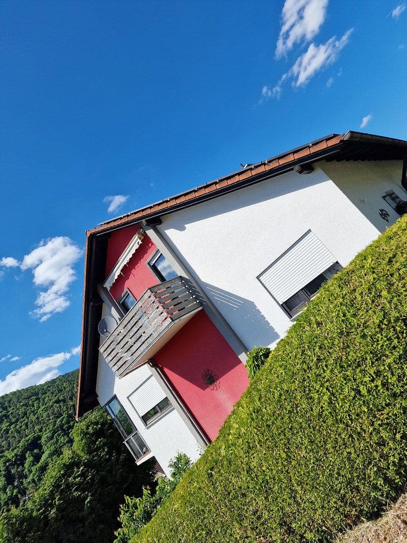 Predaj domu 186 m², pozemek 534 m², Neuwiesenweg 1, Weilbach, Bavorsko Predaj domu 186 m², pozemek 534 m², Neuwiesenweg 1, Weilbach, Bavorsko