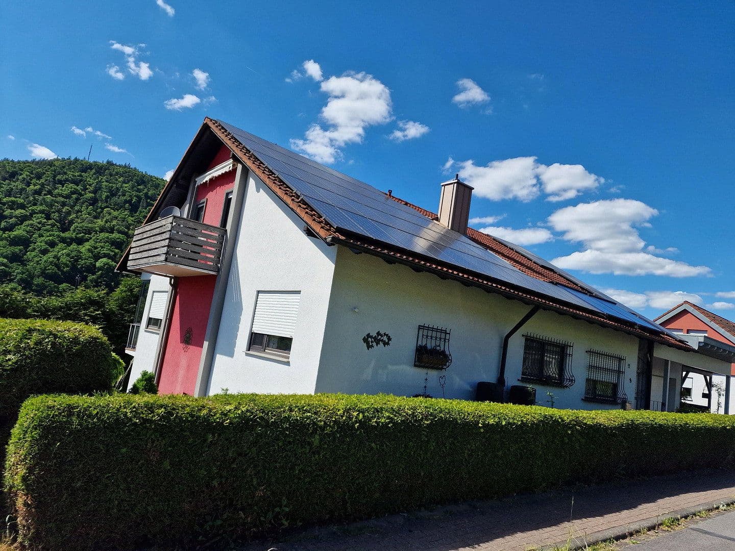 Predaj domu 186 m², pozemek 534 m², Neuwiesenweg 1, Weilbach, Bavorsko Predaj domu 186 m², pozemek 534 m², Neuwiesenweg 1, Weilbach, Bavorsko
