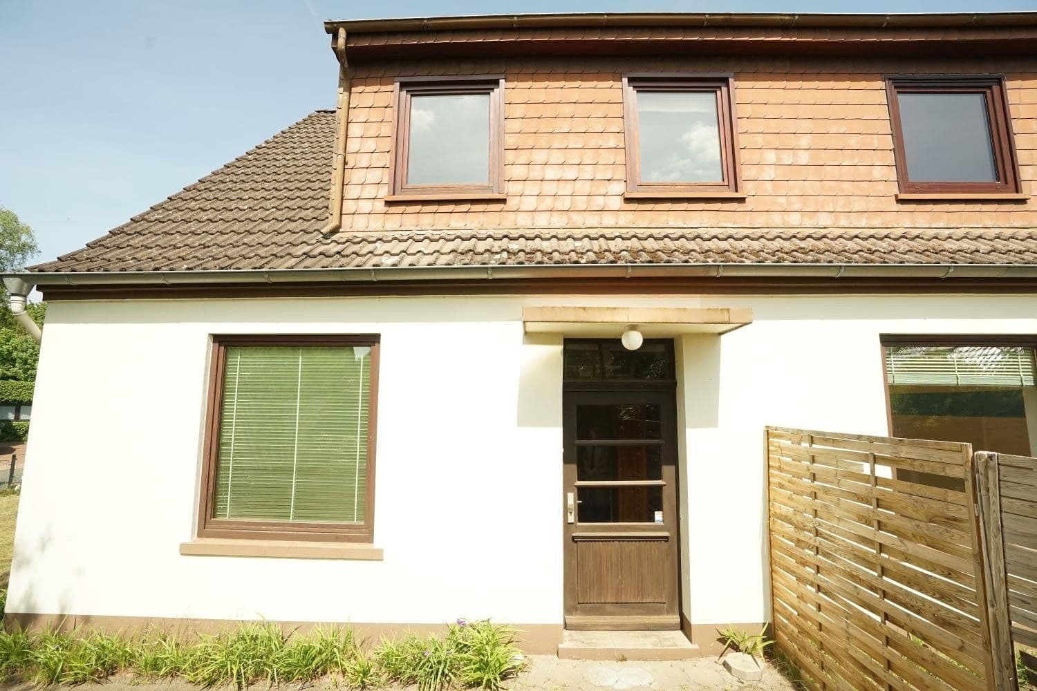 Predaj domu 212 m², pozemek 1.104 m², Bremen, Brémy Predaj domu 212 m², pozemek 1.104 m², Bremen, Brémy