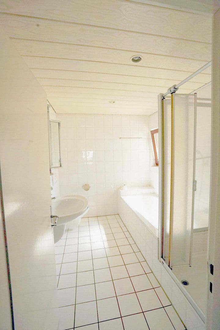 Predaj domu 212 m², pozemek 1.104 m², Bremen, Brémy Predaj domu 212 m², pozemek 1.104 m², Bremen, Brémy