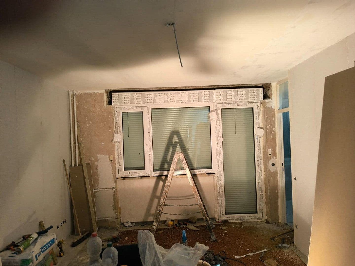 Predaj bytu 3-izbový 86 m², Berlin, Berlín Predaj bytu 3-izbový 86 m², Berlin, Berlín